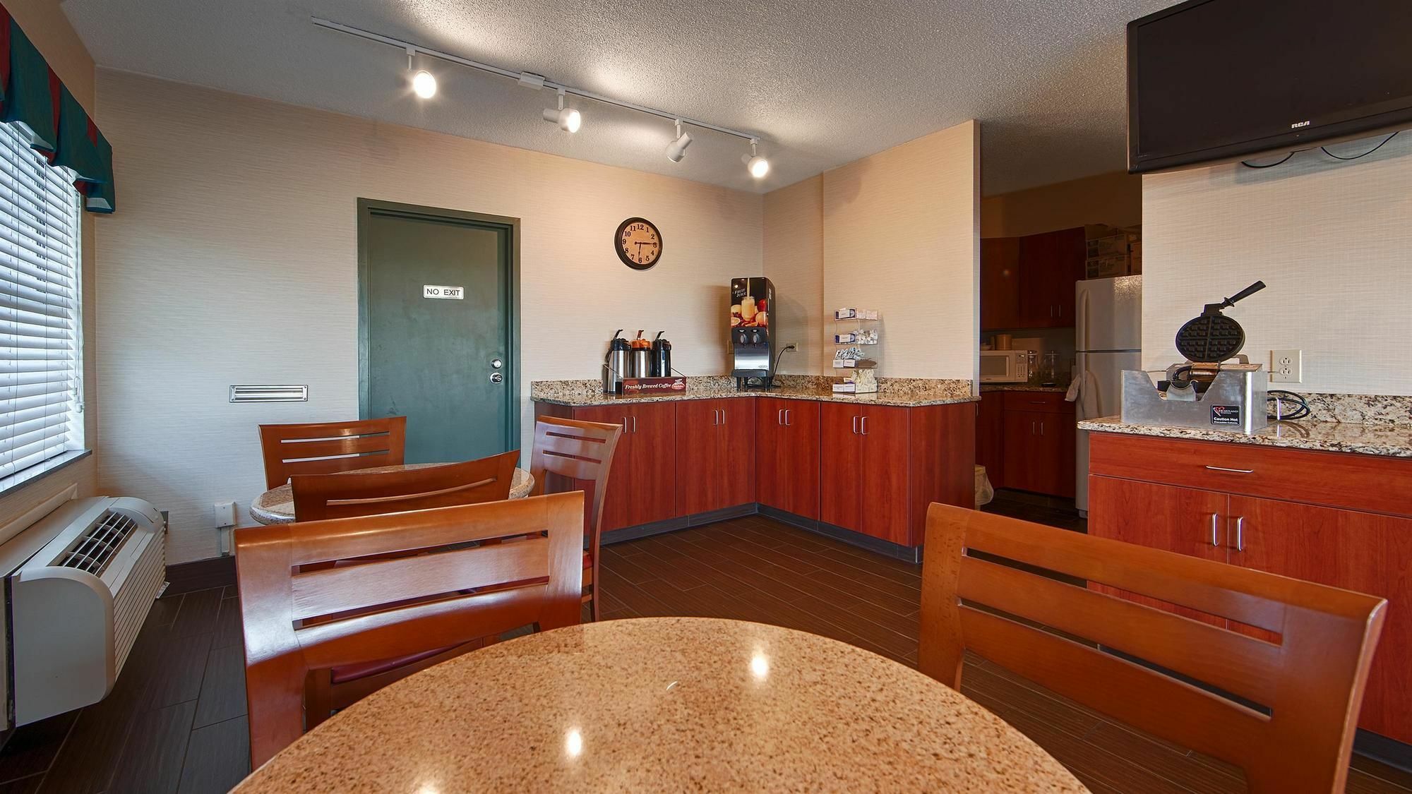 Best Western Raintree Inn Effingham Exterior photo